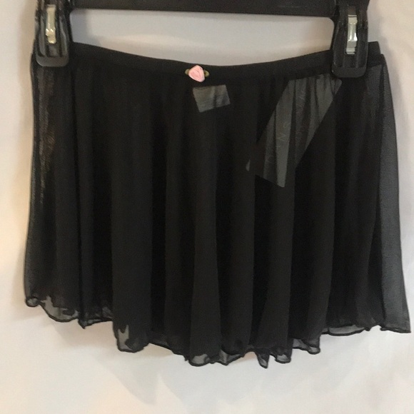 NWT Danskin black sheer dance skirt girls size XL (14-16) style WU7111D ballet - Picture 1 of 13